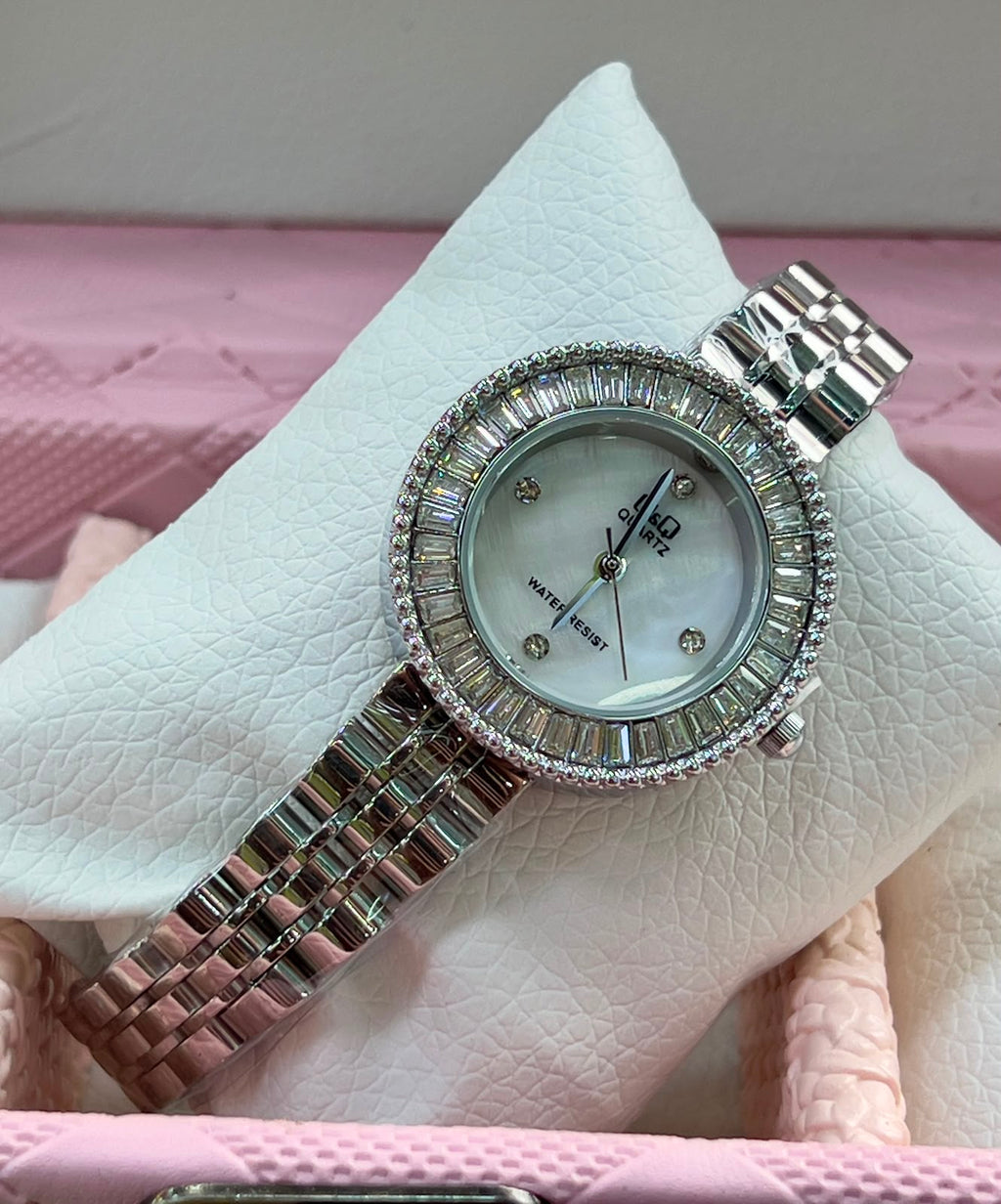 Q&Q Dama Diamantes